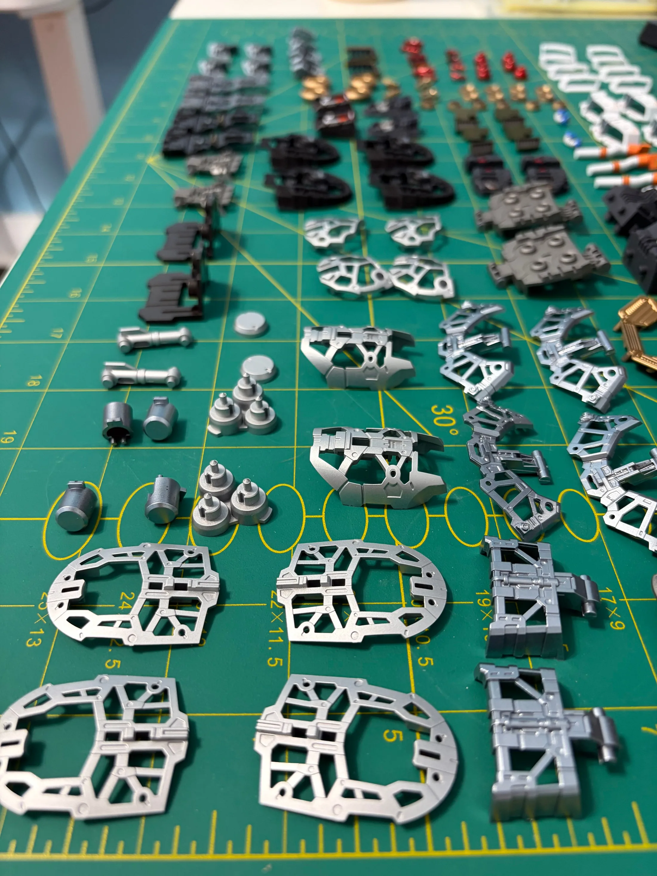 Axis Model Kshatriya — Legs, plate 14